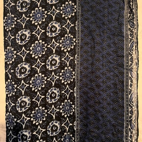 Ladies Signature Scarf Blue - Picture 4 of 4